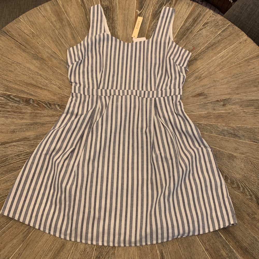 Brand new •Easley• dress size Large